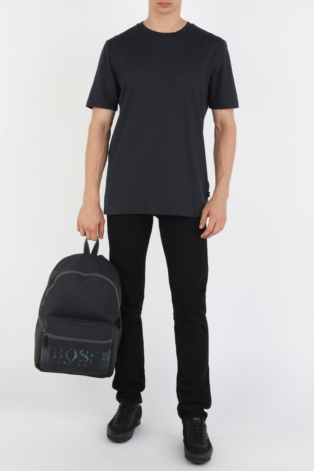 Tibrut Round Neck Tee in Black